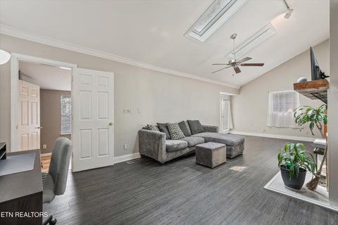 Tiny photo for 303 W Outer Drive, Oak Ridge, TN 37830 (MLS # 1356311)
