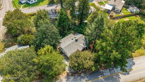 Tiny photo for 303 W Outer Drive, Oak Ridge, TN 37830 (MLS # 1356311)
