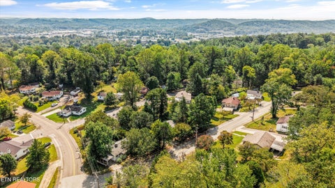 Tiny photo for 303 W Outer Drive, Oak Ridge, TN 37830 (MLS # 1356311)