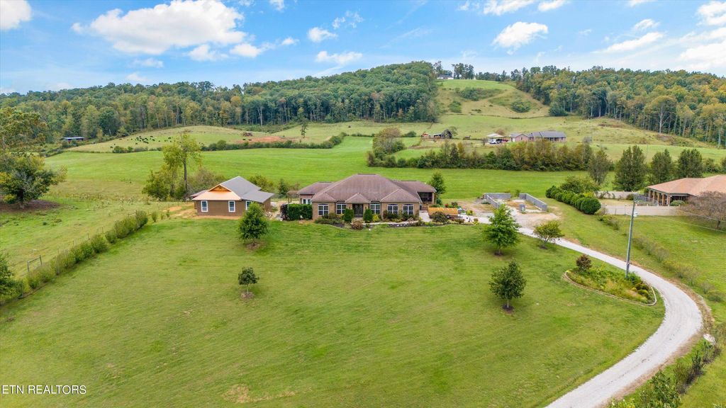 Photo of 219 Hickory Pointe Lane, Maynardville, TN 37807 (MLS # 1278368)
