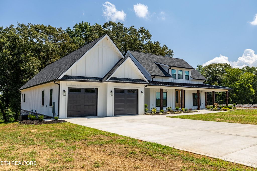 Photo of 1106 Sophie Drive, Greenback, TN 37742 (MLS # 1311653)