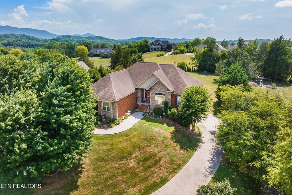 Photo of 1551 Mint Meadows Drive, Maryville, TN 37803 (MLS # 1346950)