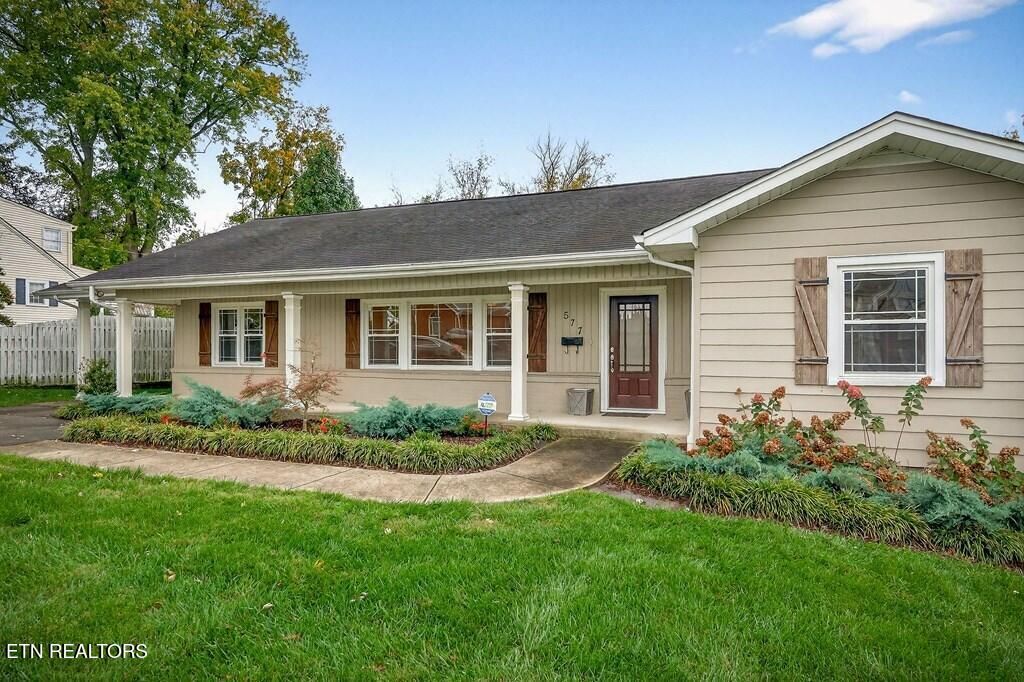 Photo of 577 E 4Th St, Cookeville, TN 38501 (MLS # 1320428)