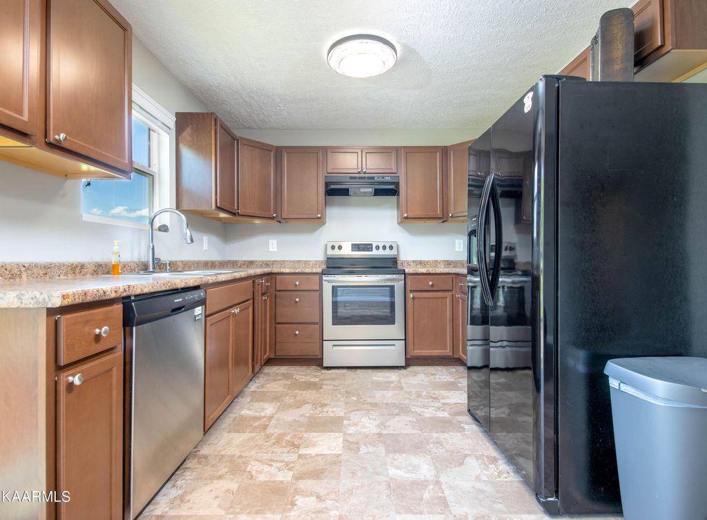 Photo of 1428 Branner St, White Pine, TN 37890 (MLS # 1224925)