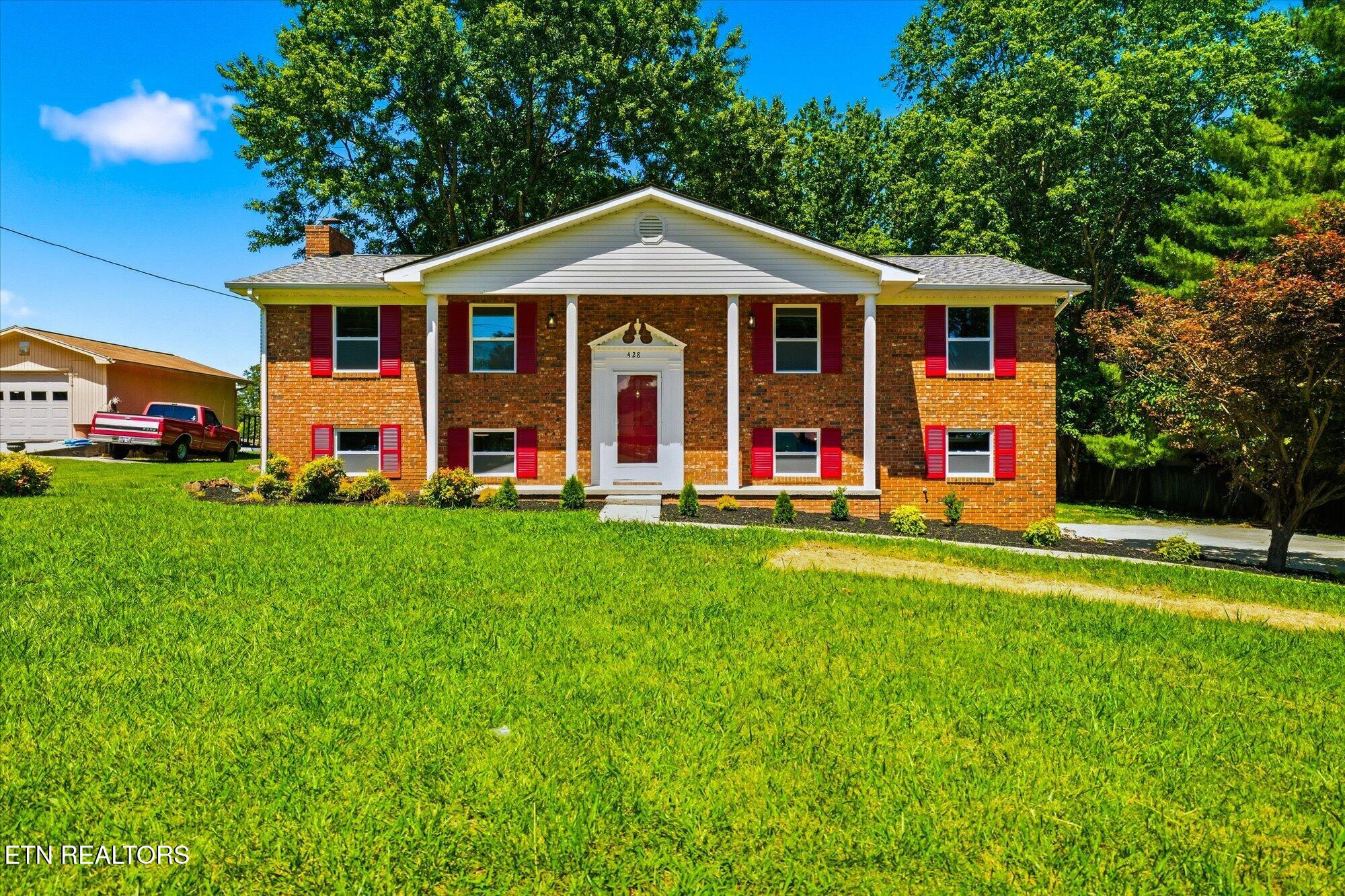 428 Phyllis Circle