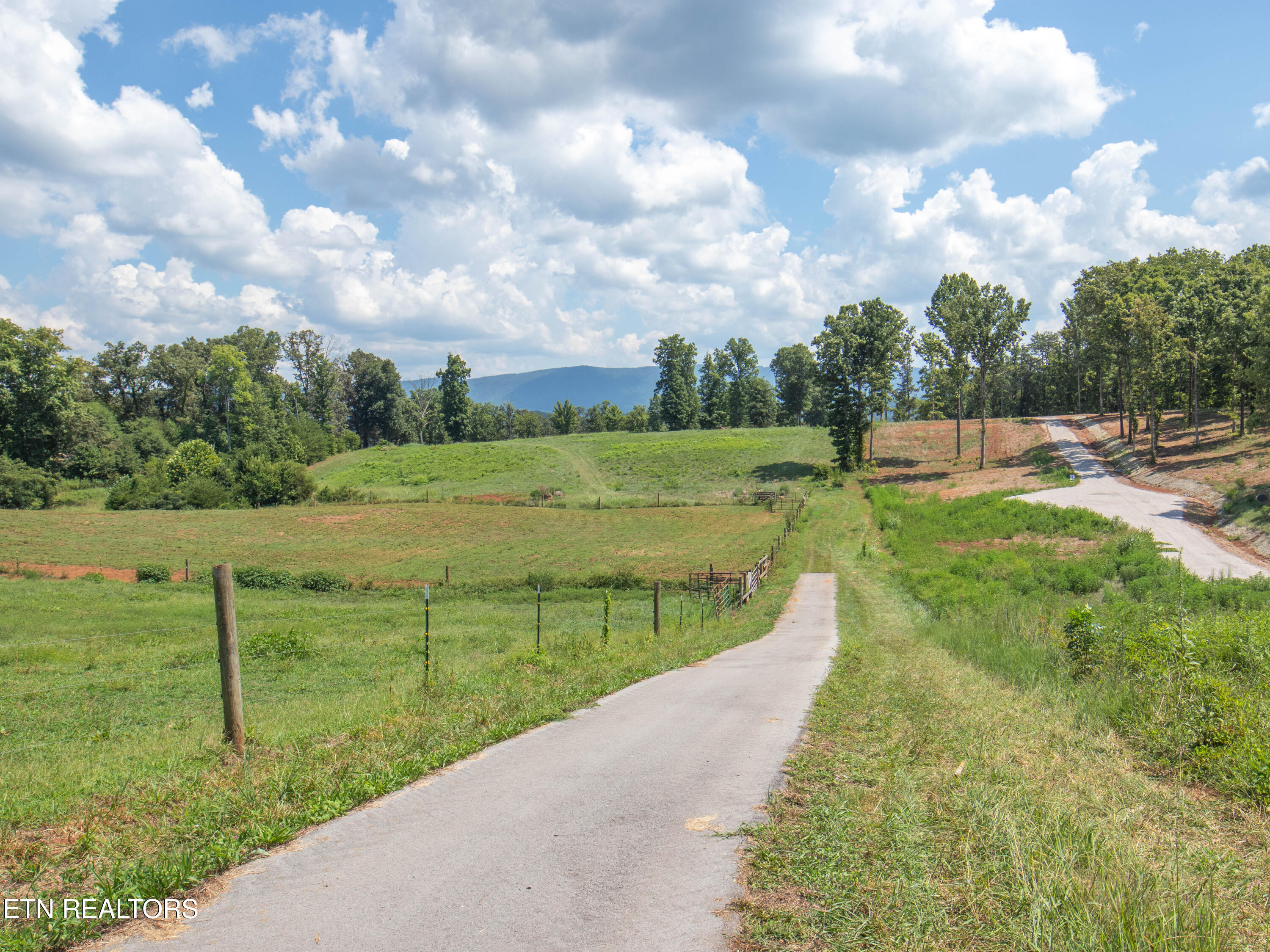 Tract 2 Hutton Ridge Rd