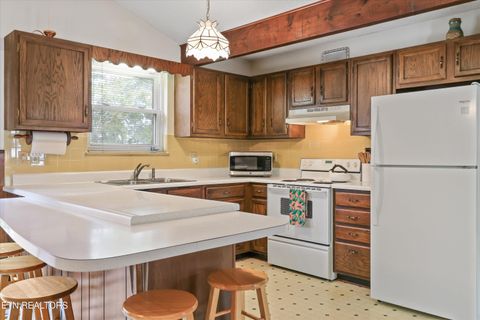 Tiny photo for 605 Woodland Drive, Clinton, TN 37716 (MLS # 1328904)