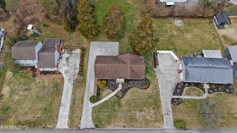 Tiny photo for 605 Woodland Drive, Clinton, TN 37716 (MLS # 1328904)
