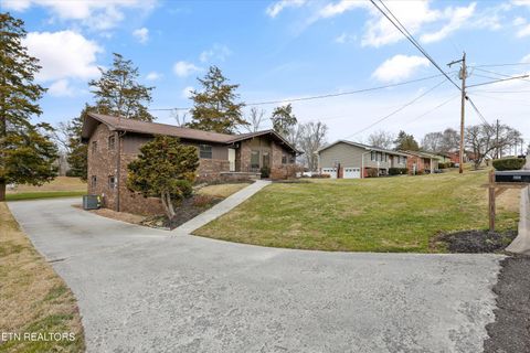 Tiny photo for 605 Woodland Drive, Clinton, TN 37716 (MLS # 1328904)