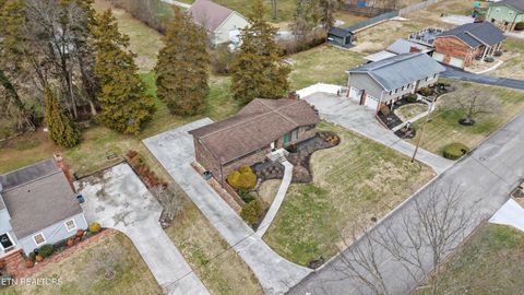 Tiny photo for 605 Woodland Drive, Clinton, TN 37716 (MLS # 1328904)