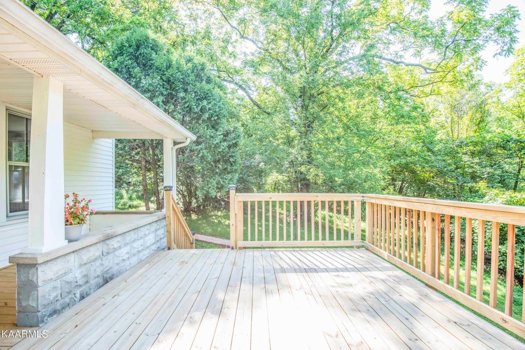 Photo of 243 Old Andersonville Pike, Heiskell, TN 37754 (MLS # 1235197)