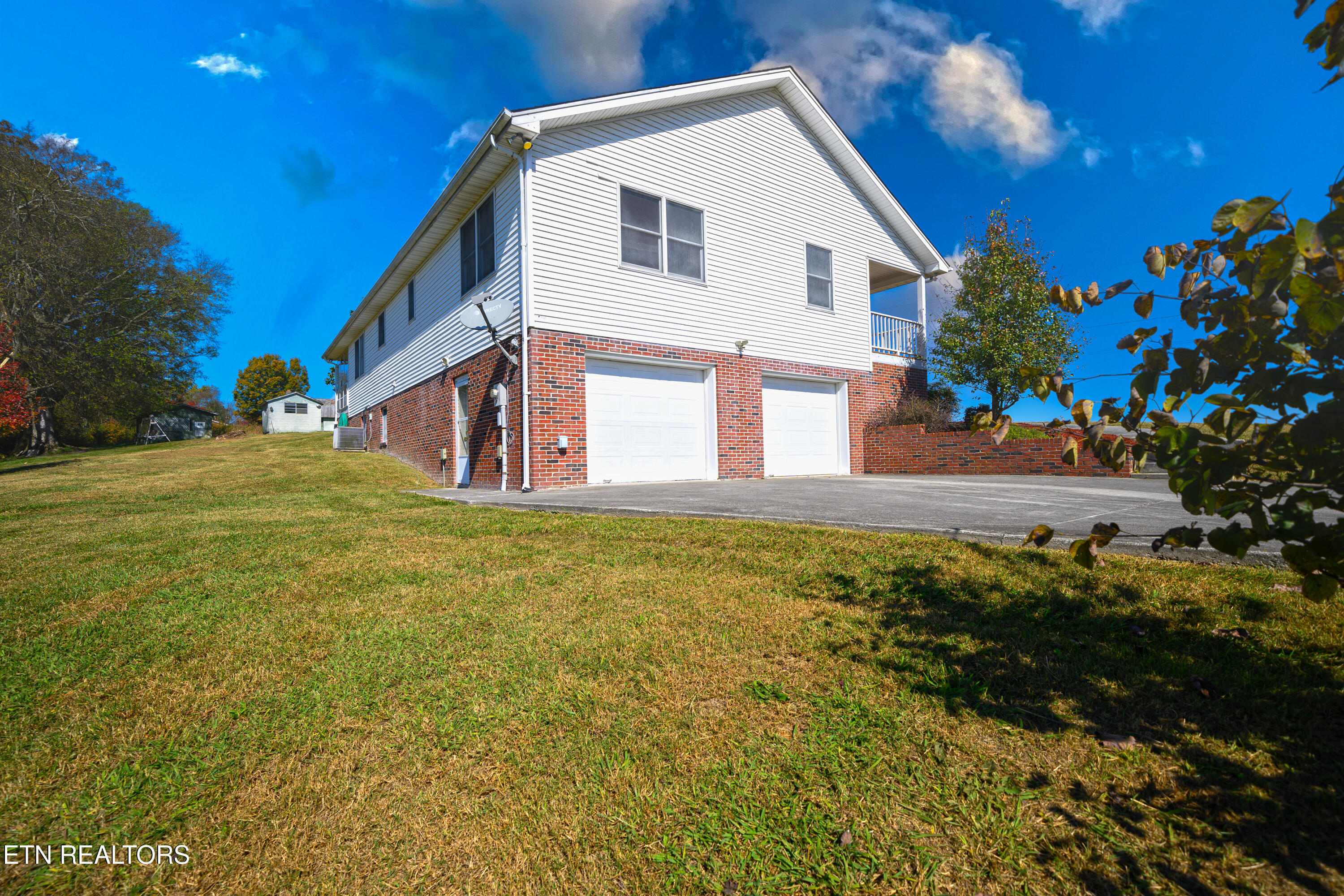 677 Beard Rd