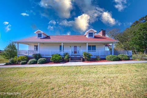 677 Beard Rd Strawberry Plains TN 37871