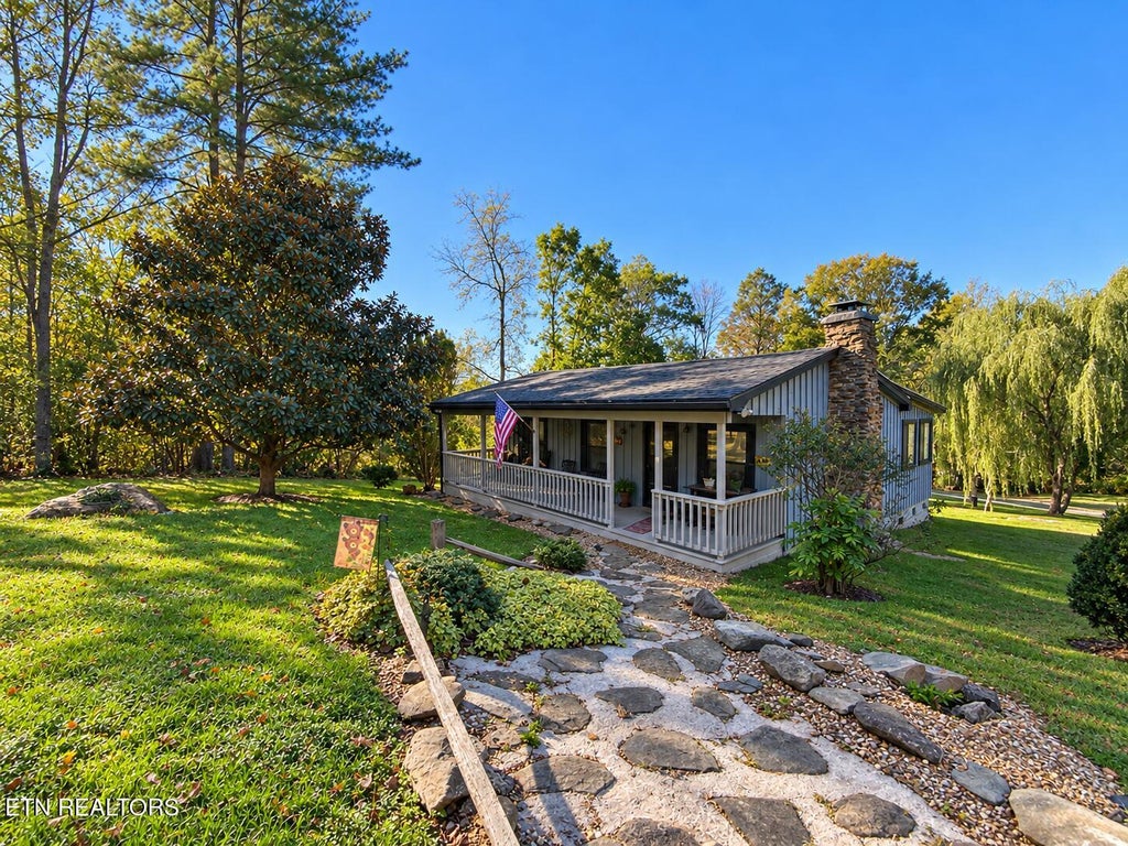Photo of 4455 Trail Hollow Rd, Cosby, TN 37722 (MLS # 1359100)
