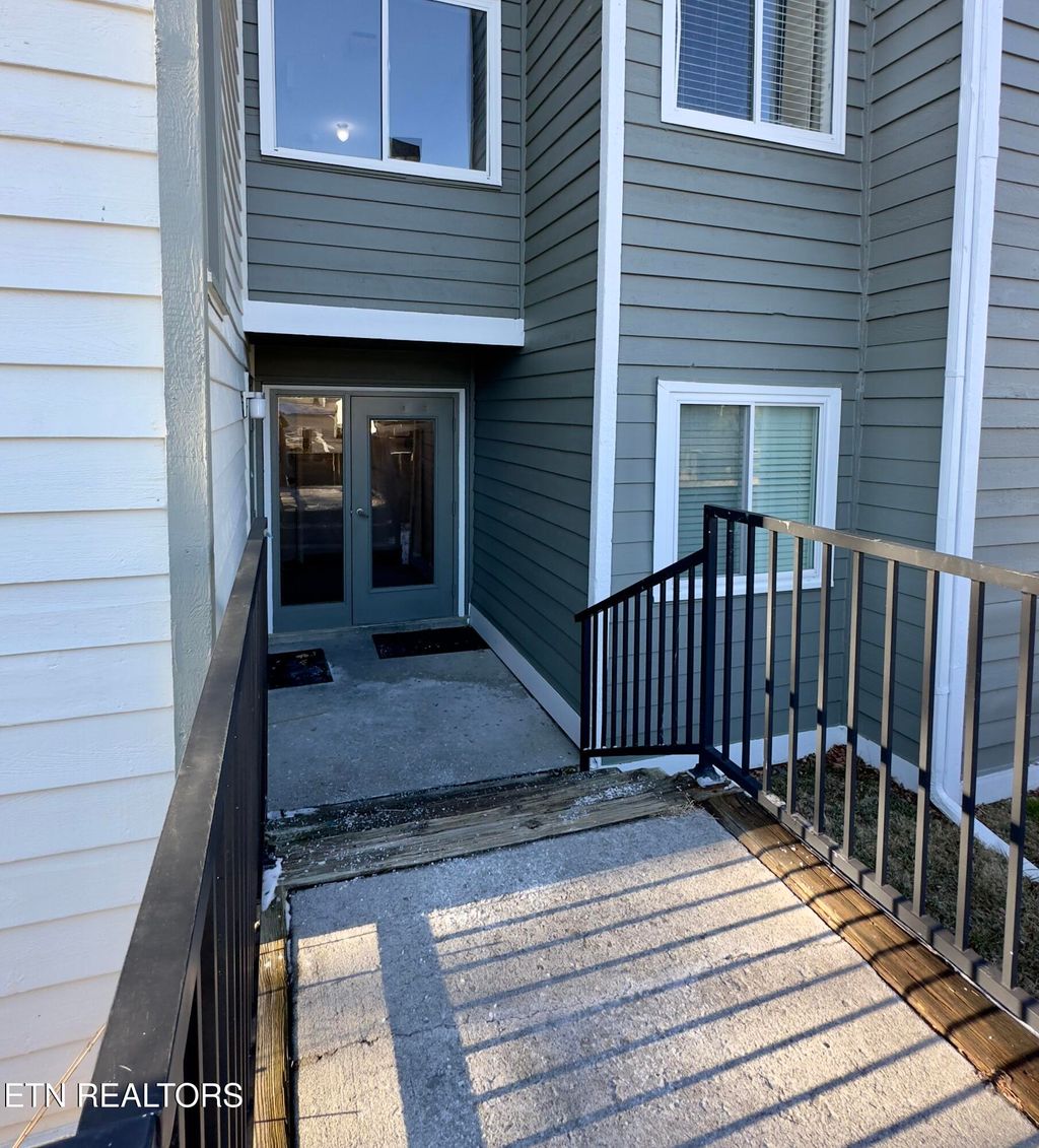 Photo of 1260 Ski View Dr Dr #5104, Gatlinburg, TN 37738 (MLS # 1288378)