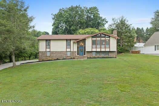 Photo of 609 Greenwood Drive, Clinton, TN 37716 (MLS # 1344286)