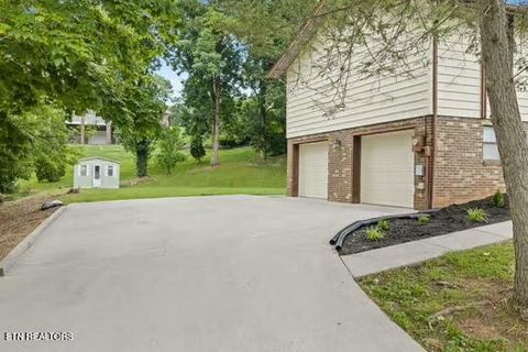 Tiny photo for 609 Greenwood Drive, Clinton, TN 37716 (MLS # 1344286)