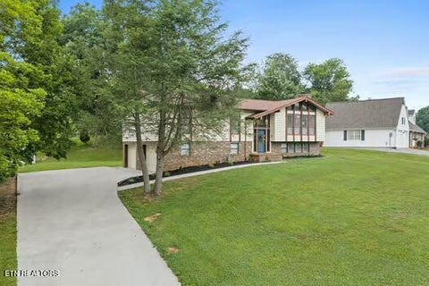 Tiny photo for 609 Greenwood Drive, Clinton, TN 37716 (MLS # 1344286)
