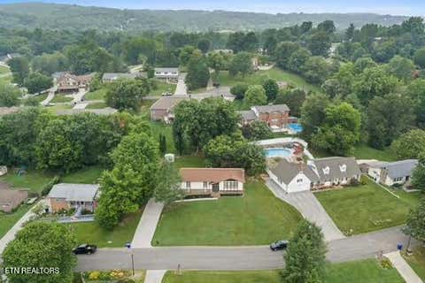 Tiny photo for 609 Greenwood Drive, Clinton, TN 37716 (MLS # 1344286)
