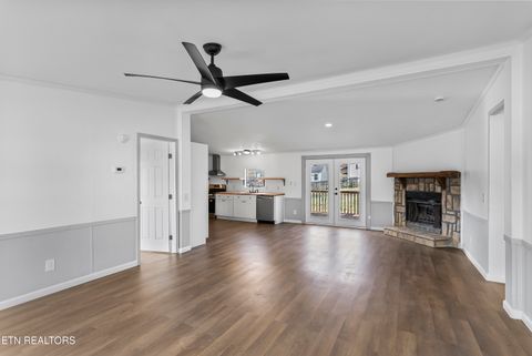 Tiny photo for 806 Reynolds Ave, Clinton, TN 37716 (MLS # 1324109)