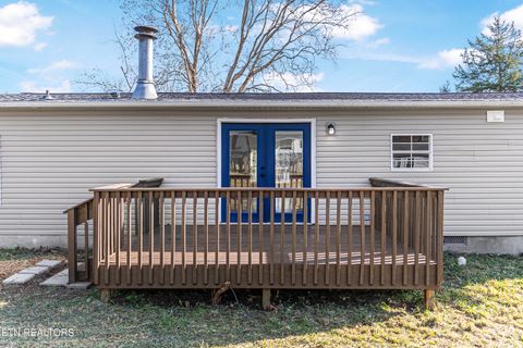 Tiny photo for 806 Reynolds Ave, Clinton, TN 37716 (MLS # 1324109)