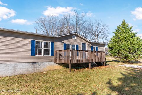 Tiny photo for 806 Reynolds Ave, Clinton, TN 37716 (MLS # 1324109)