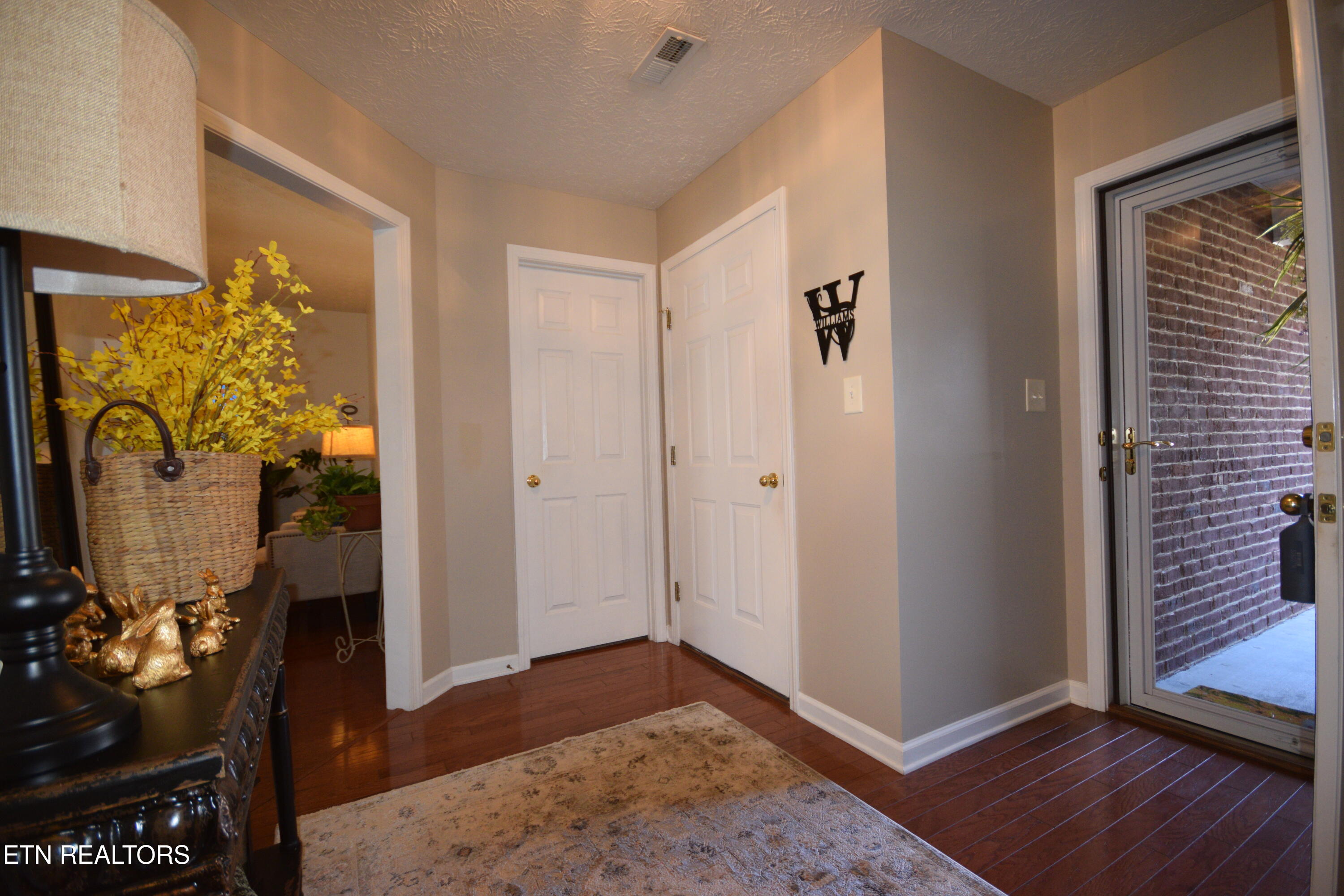 3415 Maple Grove Way