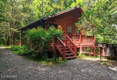 1930 Regans Ridge Way Sevierville TN 37876