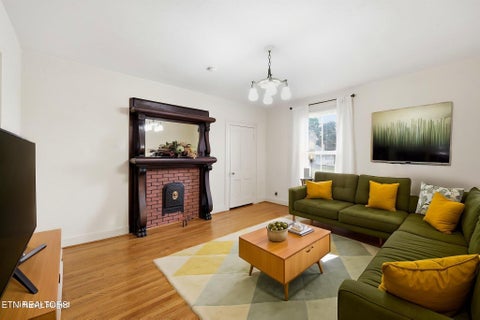Tiny photo for 627 Medaris St, Clinton, TN 37716 (MLS # 1349124)