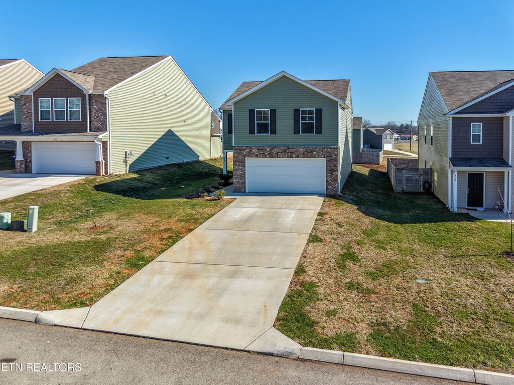 Photo of 228 Belle Court, Talbott, TN 37877 (MLS # 1327231)