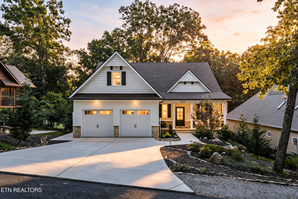 Photo of 127 Inata Circle, Loudon, TN 37774 (MLS # 1355218)