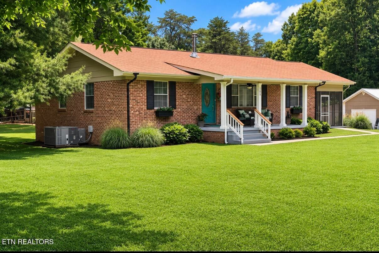 833 Old Athens Rd
