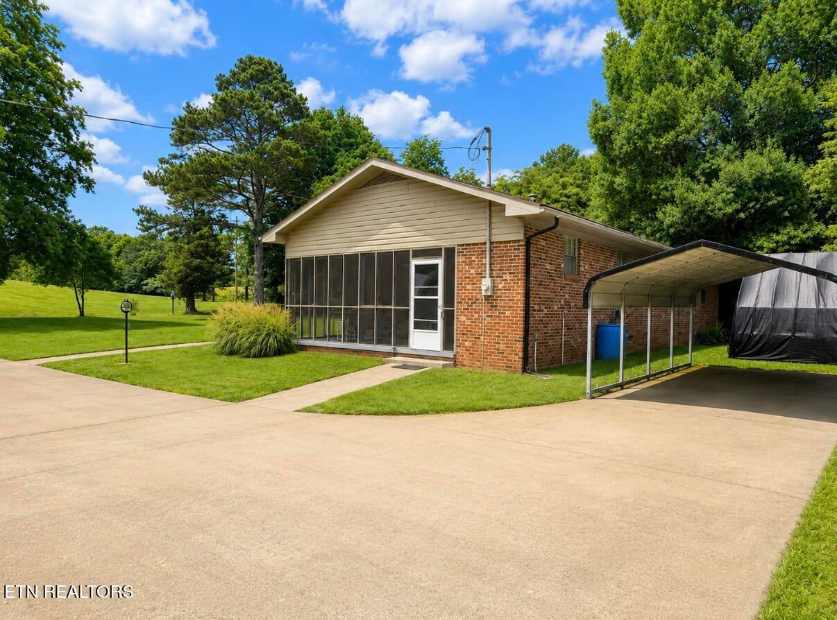 833 Old Athens Rd