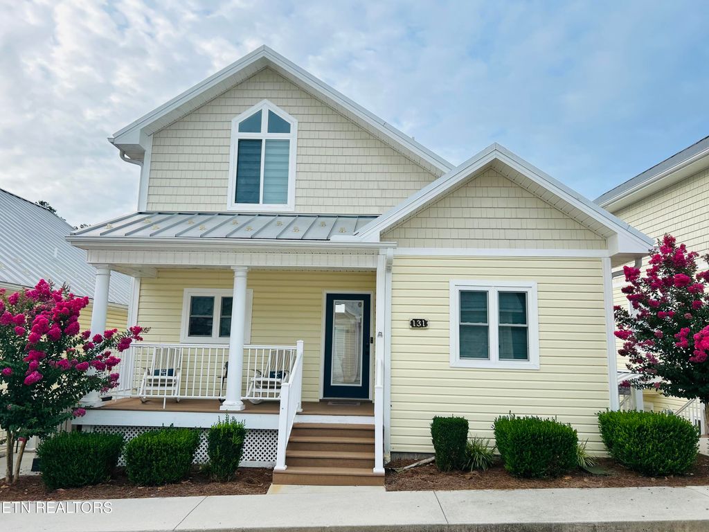Photo of 131 N Deer Village Lane #B, LaFollette, TN 37766 (MLS # 1310944)