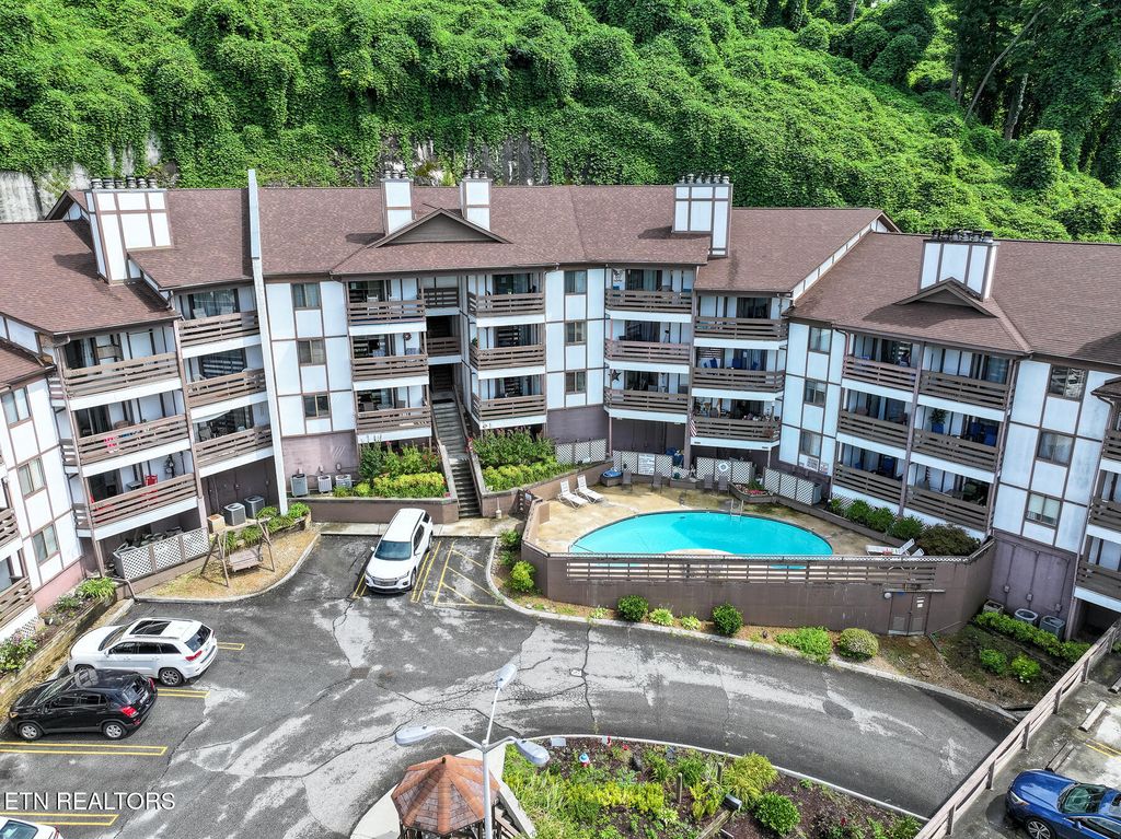 Photo of 616 Turkey Nest Rd #108, Gatlinburg, TN 37738 (MLS # 1309591)