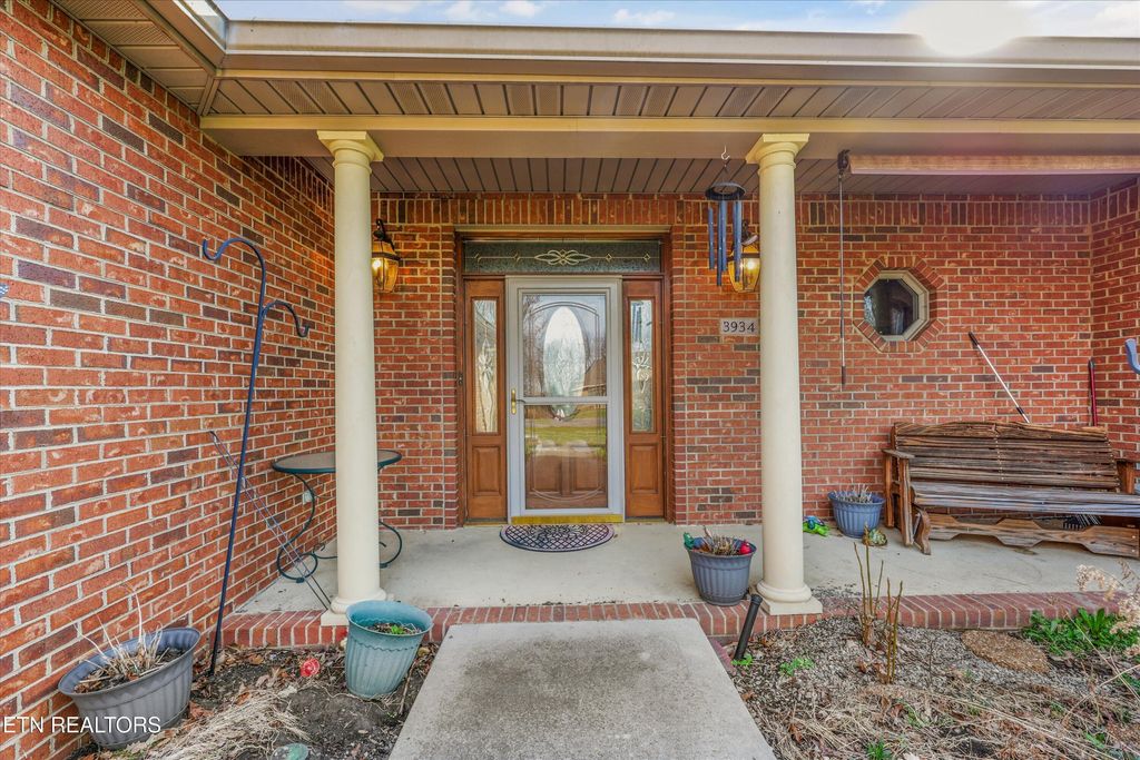 Photo of 3934 Poplar Grove Rd, Maryville, TN 37804 (MLS # 1331625)