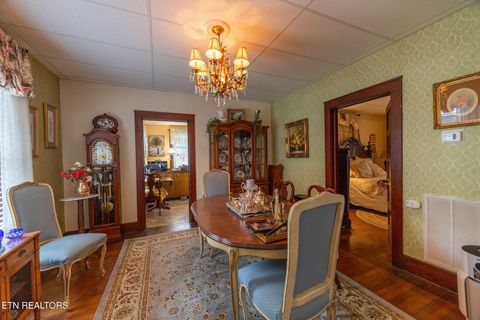 Tiny photo for 210 Walden Ave, Harriman, TN 37748 (MLS # 1342490)