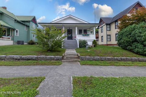 Tiny photo for 210 Walden Ave, Harriman, TN 37748 (MLS # 1342490)