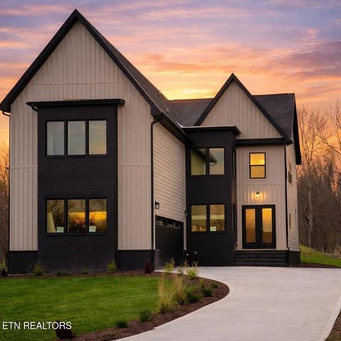 Photo of 1904 Amherst Rd, Knoxville, TN 37921 (MLS # 1336198)