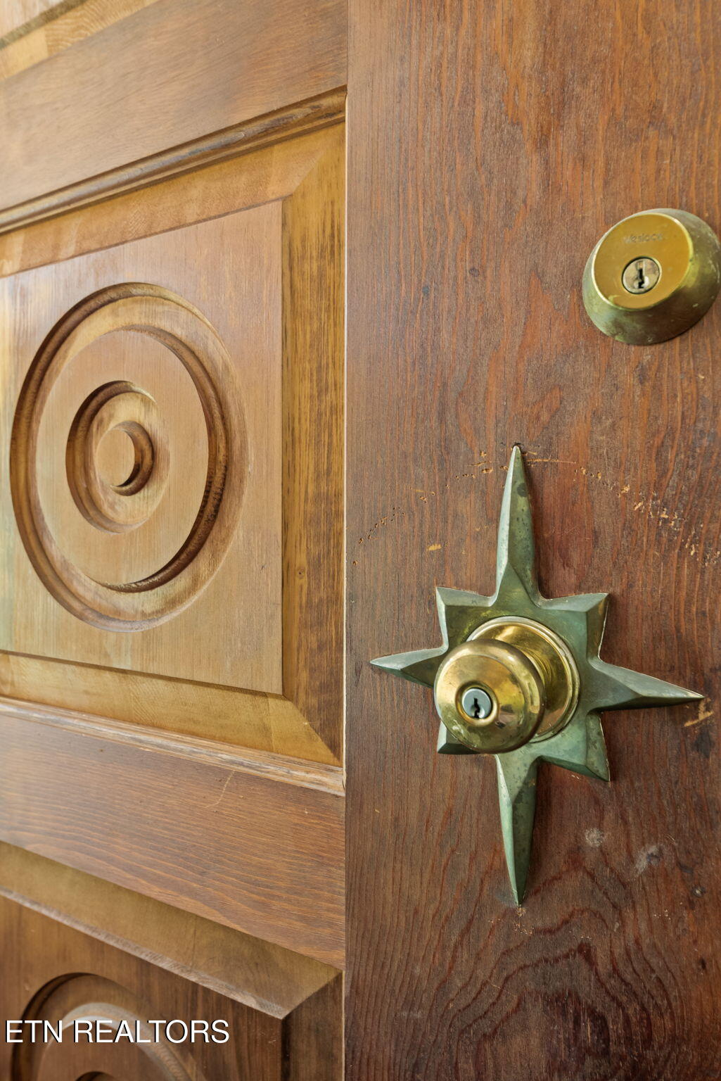 961 W West Outer Drive