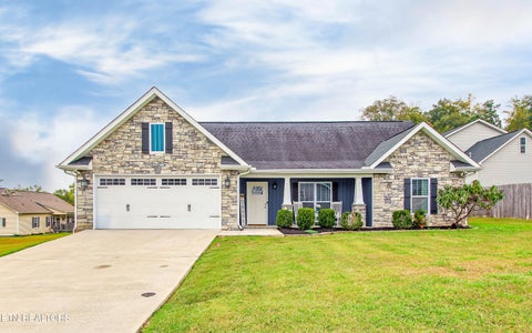 Photo of 101 Jason Hovater Way, Clinton, TN 37716 (MLS # 1358874)