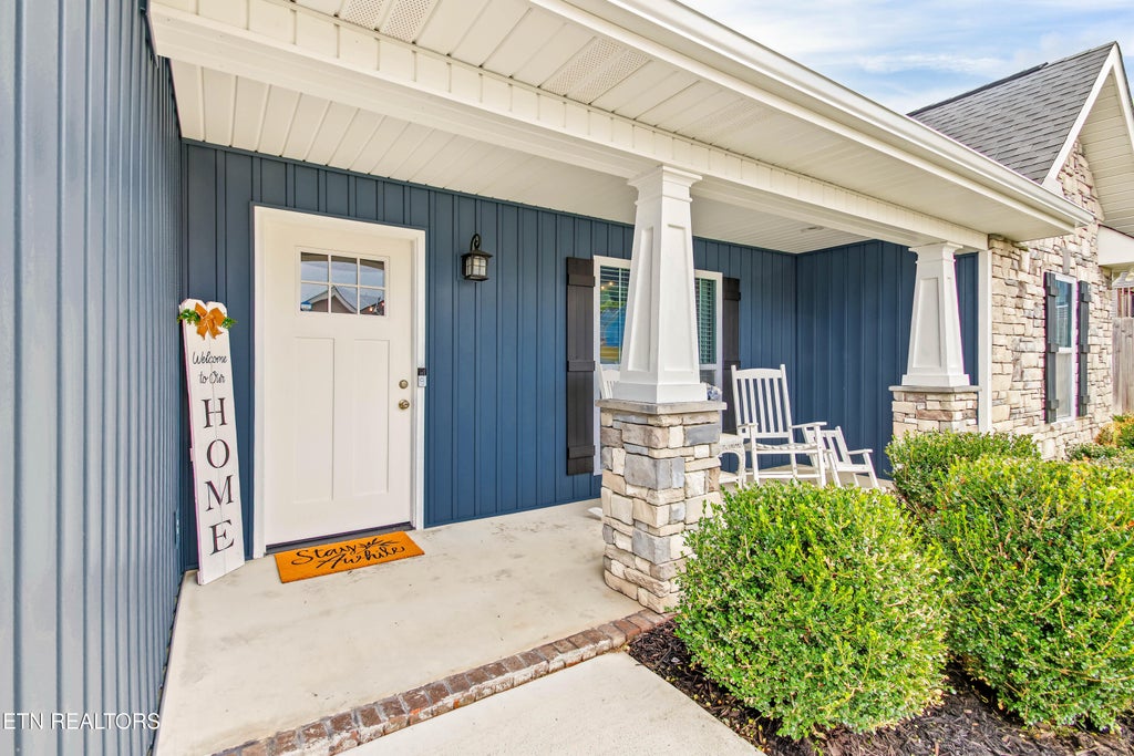 Photo of 101 Jason Hovater Way, Clinton, TN 37716 (MLS # 1358874)