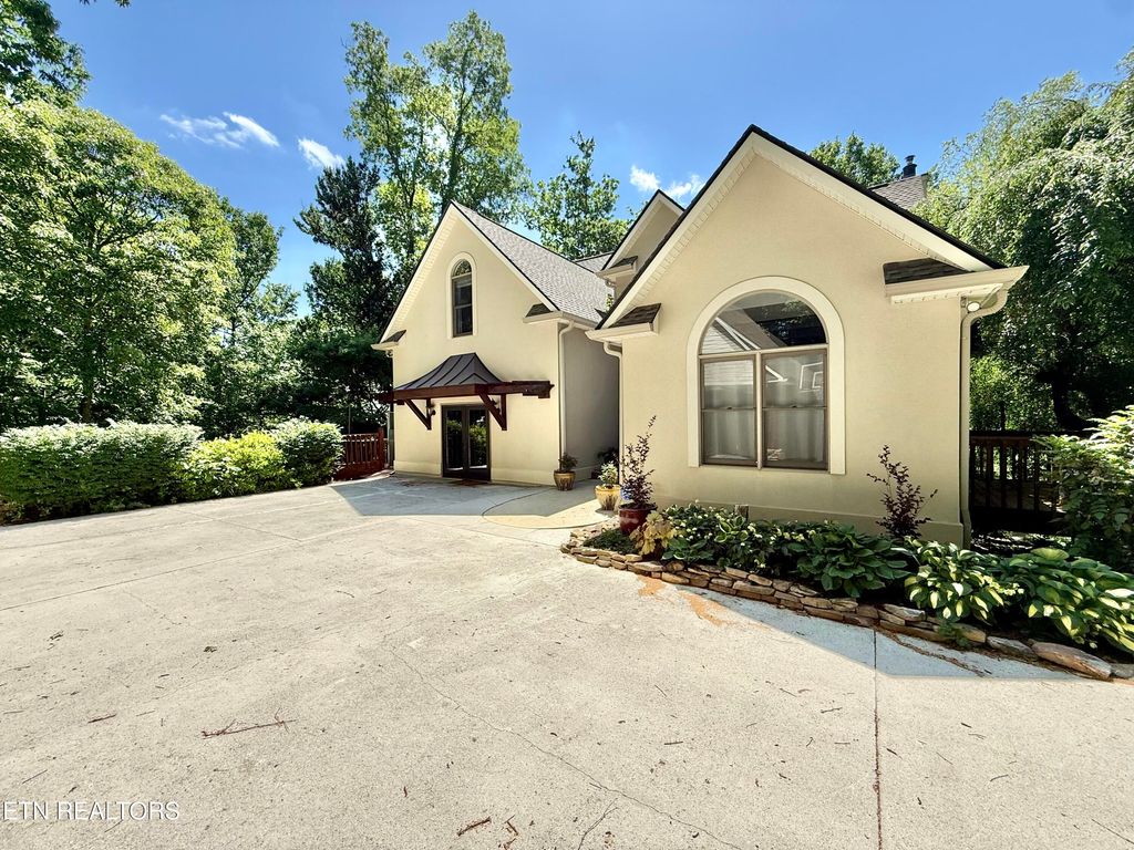 Photo of 309 E Bullrun Valley Drive, Heiskell, TN 37754 (MLS # 1339622)