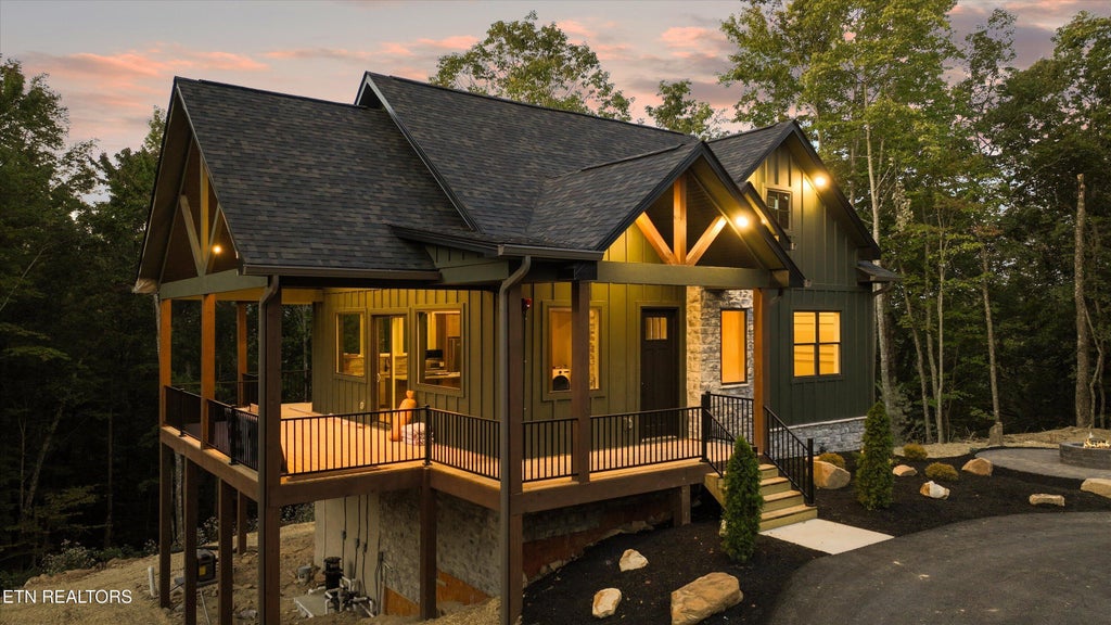 Photo of 438 Hawken Drive, Walland, TN 37886 (MLS # 1358885)
