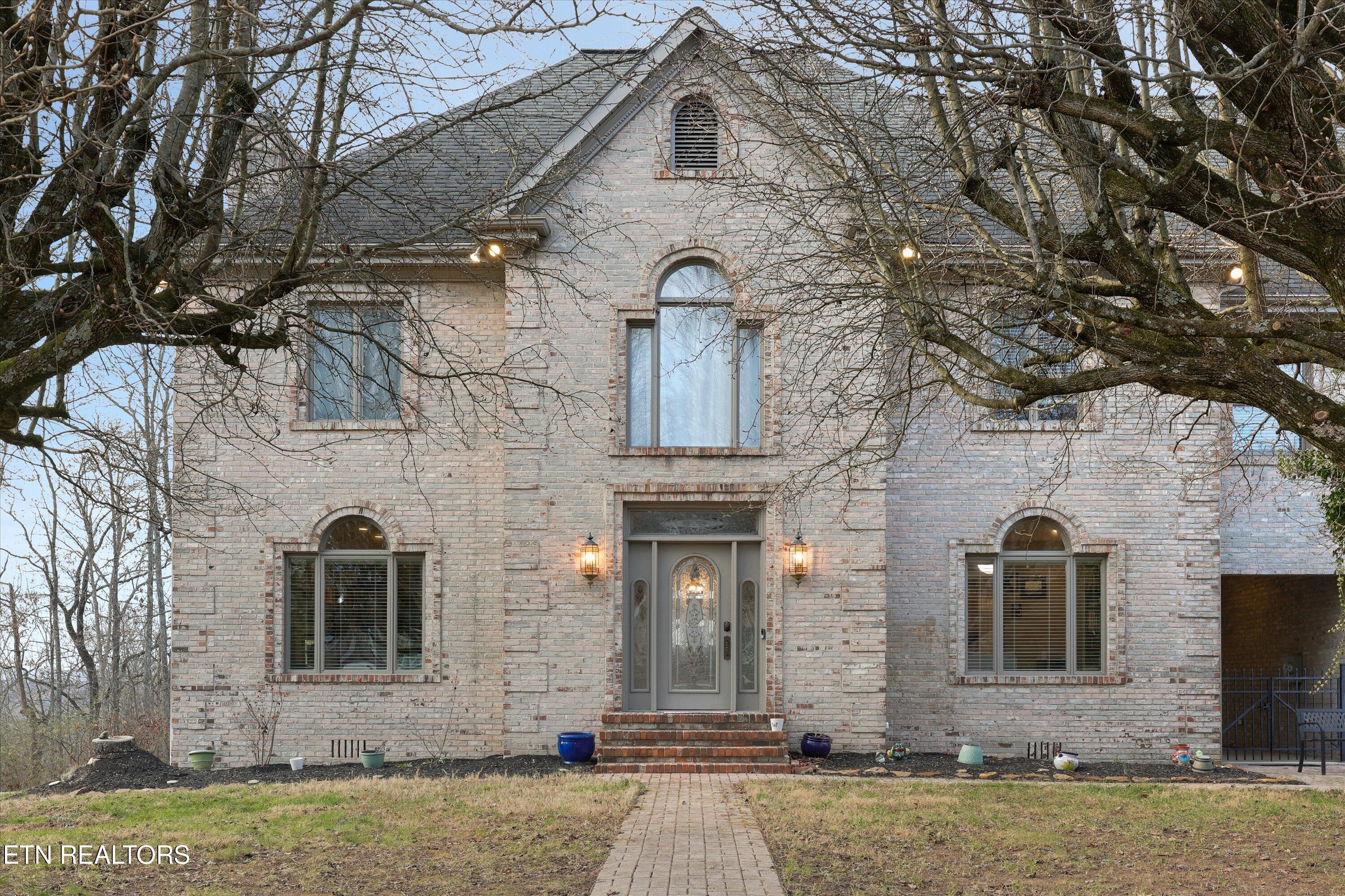 1132 Brentwood Point