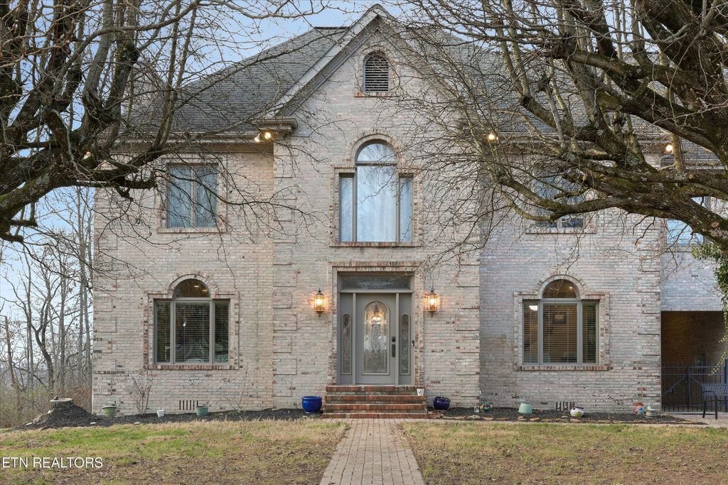 Photo of 1132 Brentwood Point, Kingston, TN 37763 (MLS # 1327506)