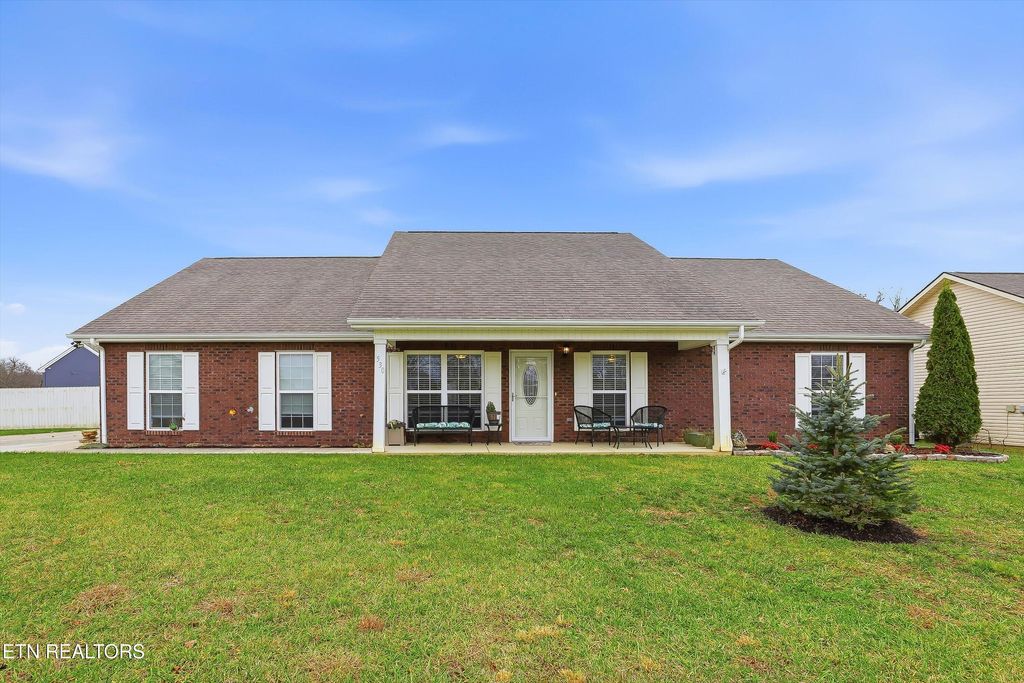 Photo of 530 Roper Way, Walland, TN 37886 (MLS # 1323435)