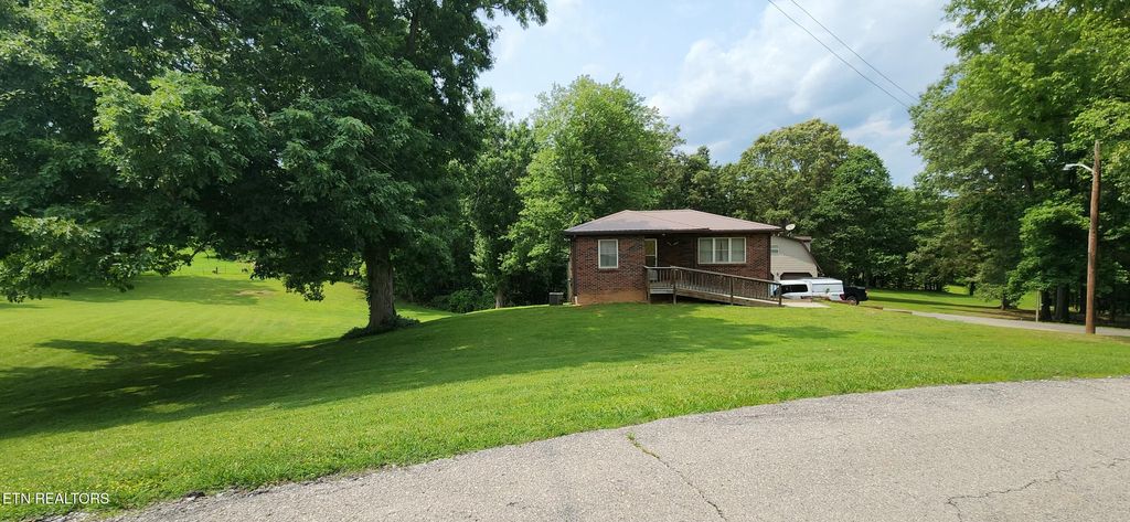 Photo of 11121 Mckinney Rd, Mascot, TN 37806 (MLS # 1330017)