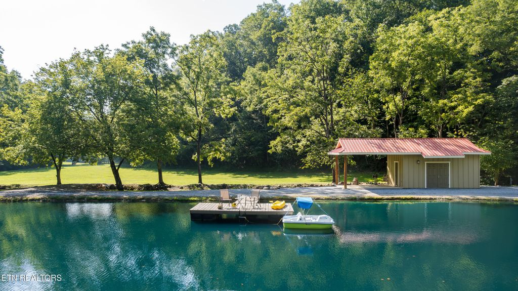 Photo of 3656 Henry Town Rd, Sevierville, TN 37876 (MLS # 1336646)