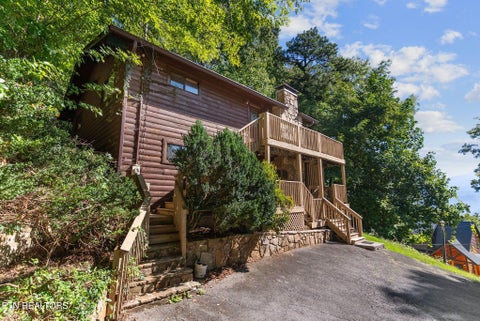Tiny photo for 2123 Luzerne Drive, Gatlinburg, TN 37738 (MLS # 1357739)